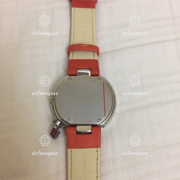 New Authentic Salvatore Ferragamo sparkling watch - Picture 2 of 9